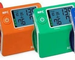 Merkloos Elektronische Bloeddrukmeter Scala, Geassorteerde Kleuren -Medisana Sales 550x198 1