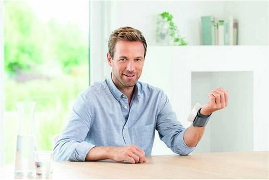 Beurer BC 21 - Pols bloeddrukmeter Beurer BC 21 - Pols Bloeddrukmeter -Medisana Sales 550x368 6