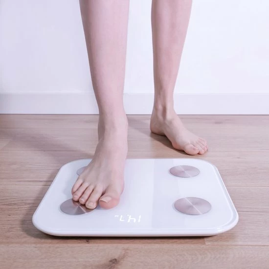 JAP Sports JAP WG20E Smart Weegschaal Digitaal - Met Lichaamsanalyse - Slimme Weegschaal - Fitness Partner 5 JAP Sports JAP WG20E Smart Weegschaal Digitaal - Met Lichaamsanalyse - Slimme Weegschaal - Fitness Partner - Afbeelding 3