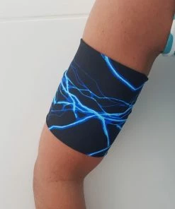 Omnipod-bandjes Lycra Armband Met Lichtflitsen Van 35/36 Cm Ter Bescherming Van De Omnipod Of Sensor Ivm Diabetes, Geschikt Om Mee Te Zwemmen. Beschermt De Sensor Zoals De Freestyle Libre Of De Omnipod